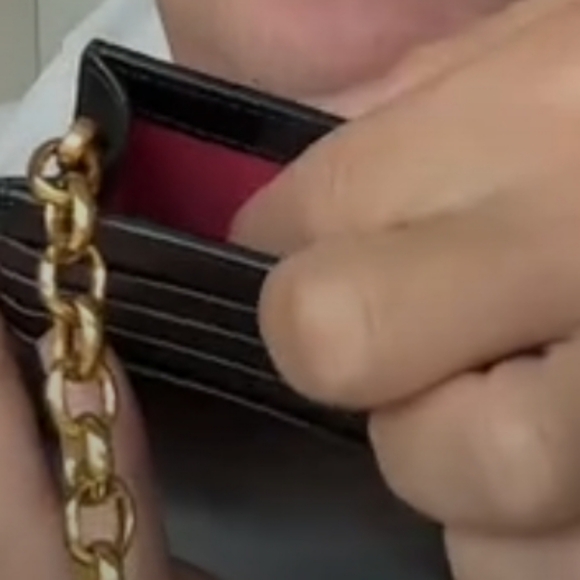 🌹Rare Schiaparelli Black Leather Ear Chain Phone Case - Picture 10 of 15